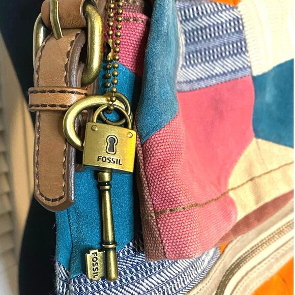 Fossil Patchwork Suede canvas Fold over messenger Top Handle Boho Charms - Picture 3 of 9